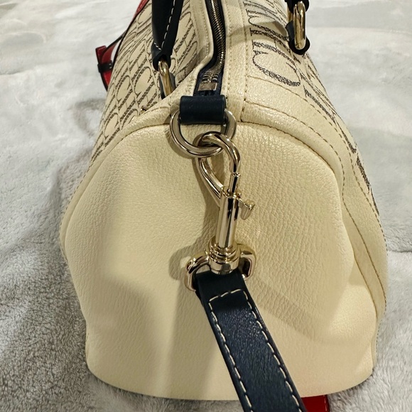 Carolina Herrera Andy - Picture 3 of 11